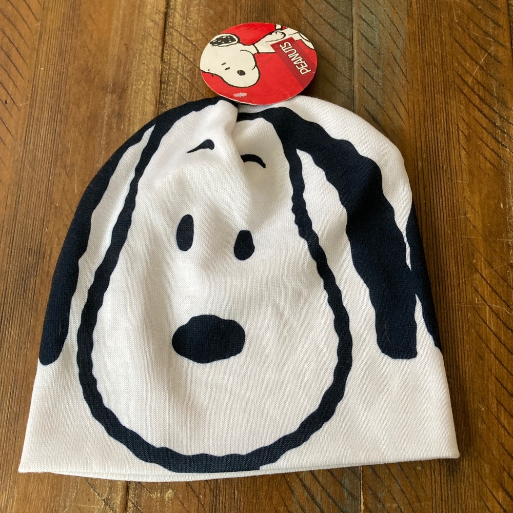 Snoopy Beanie Hat New Graphic Peanuts Snoopy NWT